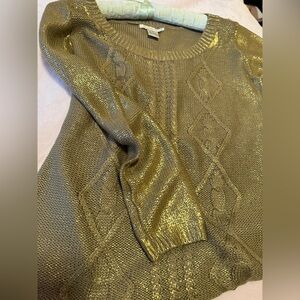 Metallic Olive Cable-Knit Crewneck Sweater